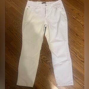 Judy Blue Women's Straight Leg White Jeans